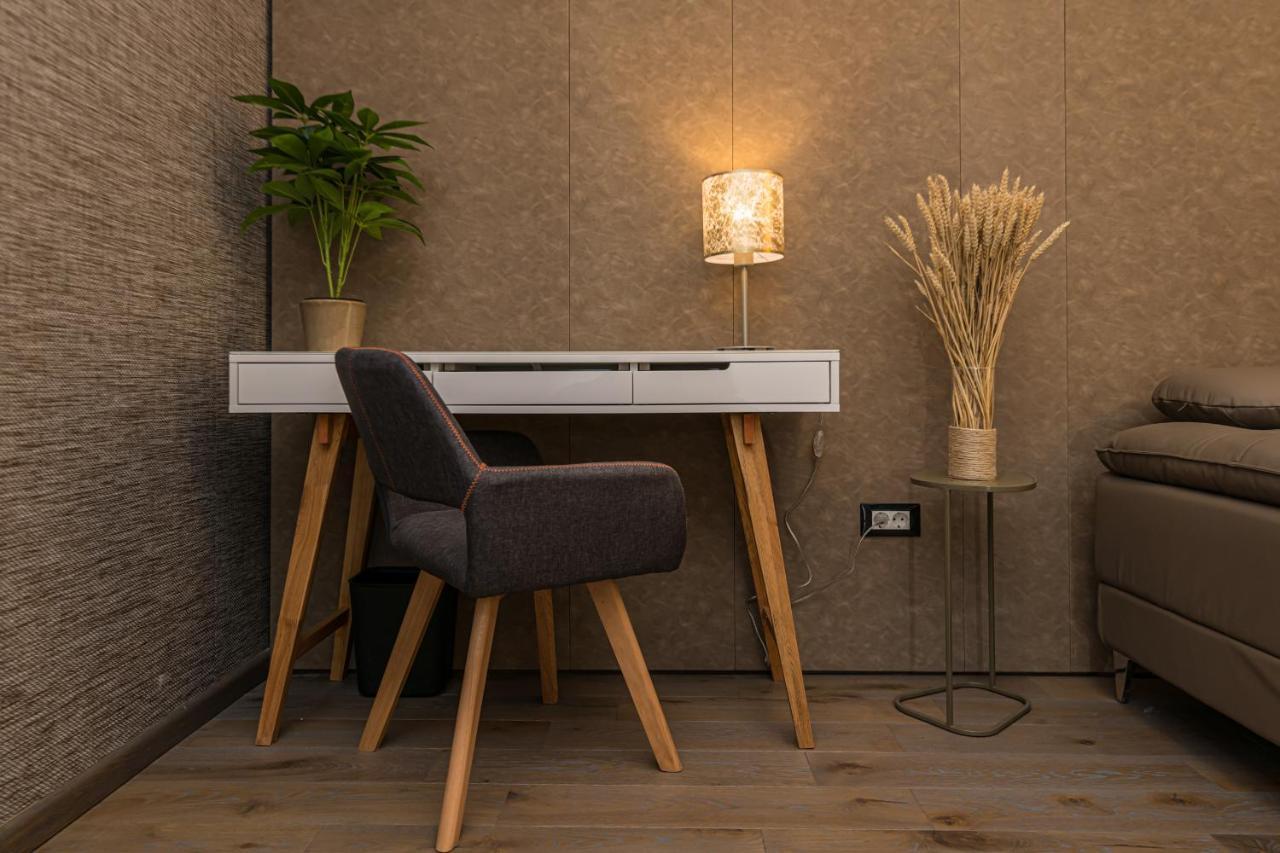 Promenada Studios Brasov Ngoại thất bức ảnh